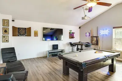 Image de Game Room, 20 Mi to Nashville: Smyrna Home