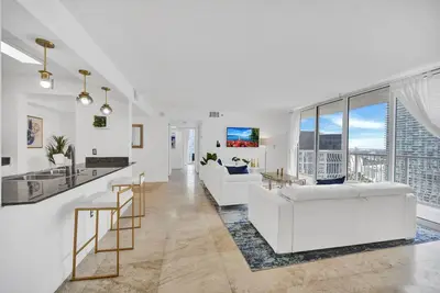 Image de The Club 4023 · Priceless Stay In this Gorgeous Central Unit