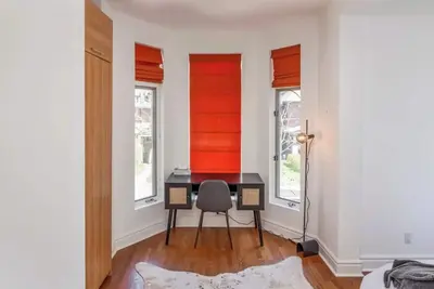 Image de Warehouse Style Loft in the Annex