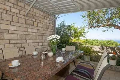 Image de Appartements Mira (101931-A1) - Splitska - île de Brac