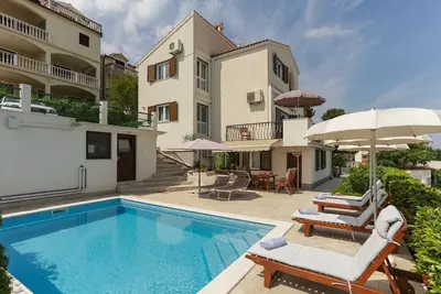 Maison Dupla (10259-K1) - Okrug Donji (Ciovo)