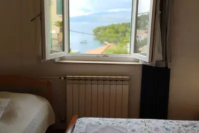 Image de Appartements Kat (10329-A1) - Splitska - île de Brac