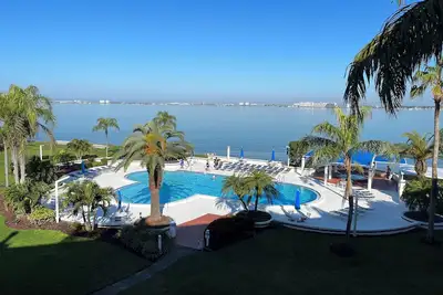 Image de Waterfront condo with stunning views on Boca Ciega Bay - Isla Key - Updated