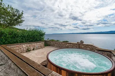 Image de Superbe maison à Nerezisca avec WiFi