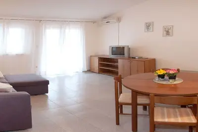 Image de Appartements Filip (104211-A3) - Okrug Gornji (Ciovo)