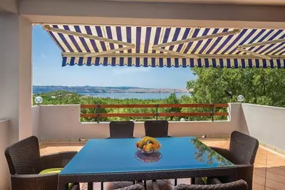 Image de Appartements Ivni (110861-A1) - Karlobag