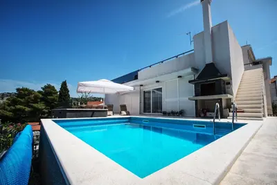 Image de Maison Nepi (111161-K1) - Rogoznica