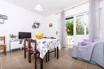 Image de Appartement Anka (11139-A1) - Kastel Stafilic