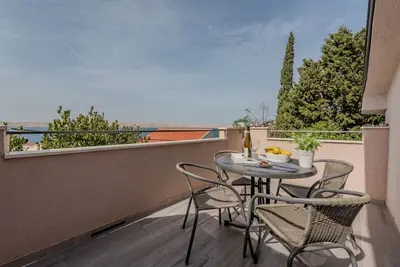 Image de Appartements Mil (111871-A2) - Karlobag