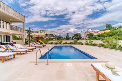 Image de Maison Villa Gold (11243-K1) - Splitska - île de Brac