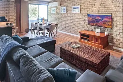 Image de Central Park 3 two bedroom ground floor apartment