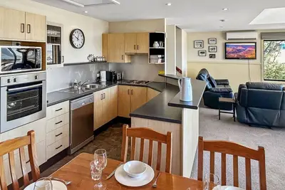 Image de Dromaius 6 amazing lake and mountain views with double garage