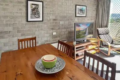 Image de Tanderra 4 - cosy 2 bedroom, walking distance to shops and cafes