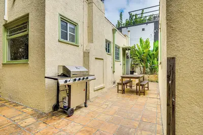Image de Walk to Abbot Kinney: Tranquil Cottage in Venice!