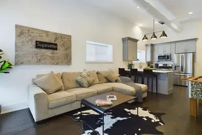 Image de HYPEbnb 1 Bed, 1 Ba Loft