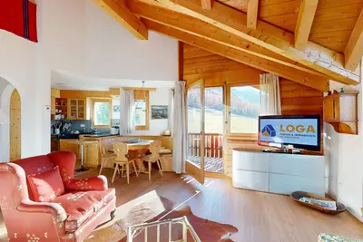Image de Duplex de 3 pièces au 1er étage, entrée avec armoire.