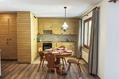 Image de Agréable appartement avec piscine, Wifi, Tv, balcon, animaux admis, vue panoramique et parking