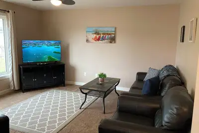 Image de ❤️ 5br Crew House: Large, Bright, Fully Stocked, near Dawson Creek