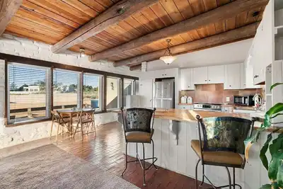 Image de Welcome to our charming home in the Village of Corrales, New Mexico