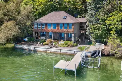 Image de Hidden House - Feet from Beautiful Canandaigua Lake!