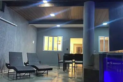 Image de House with glass pool