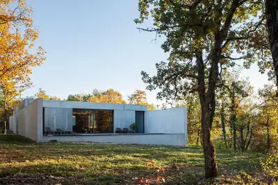 Image de La Maison H by Boutique | A Modernist Gem!