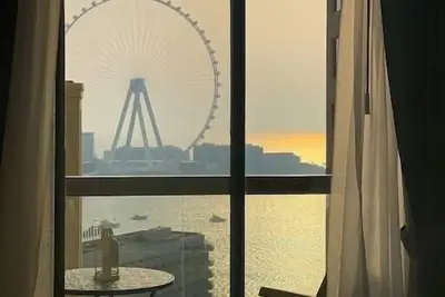 Image de 1br apartment in Jbr next to the Beach, Pool, Gym