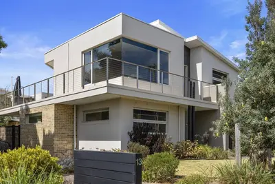 Image de Langard close to Beach water views