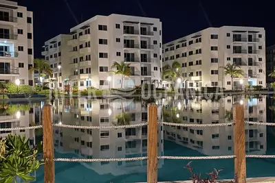 Image de Lujo en Crystal Lagoons: Paraíso para la familia.