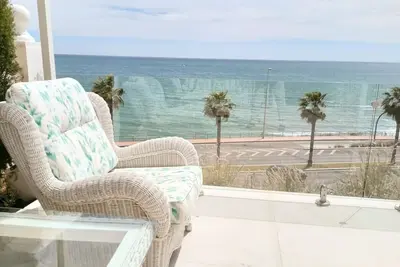 Image de Townhouse beachfront Benalmadena