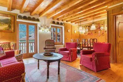 Image de Appartement 'Dolomiti Deluxe - Bocenago' avec vue sur les montagnes, balcon et Wi-Fi