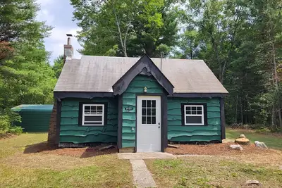 Image de Green Cabin in the Woods