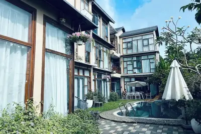 Image de Villa Nhóm\/gia đình-12BRs view lúa, hồ bơi\/Laluka\n\n