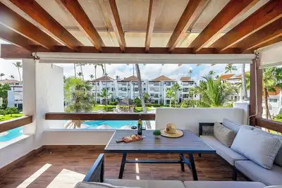 Image de Caribbean Beach Getaway Pool View Terrace, 2 Bdrm