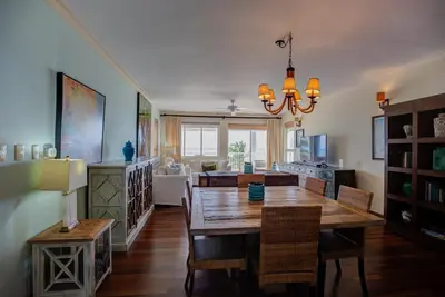 Image de Stunning Beachfront 2-Bdr Apartment. H-202