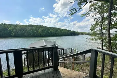 Image de Lake House on Cedar Creek Lake - Hoot Hoot Holler Hideaway