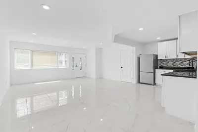 Image de Luxury 2-bedroom house in vibrant The Bronx in a gated community