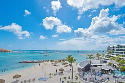 Image de Amazing Ocean views for this Simpson Bay Beachfront Condo in Paradise!