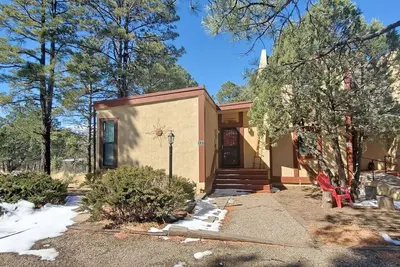 Image de Come Stay at Robert's Retreat