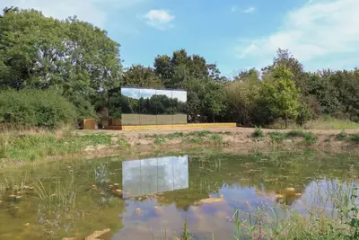 Image de Pound Farm Mirror Houses: Pond Ă–Ă–D, with hot tub in Framlingham