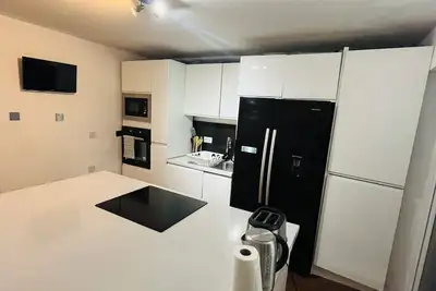 Image de Stylish 3 Bedroom + 2 Bathroom Townhome near Central Milton Keynes with Balcony