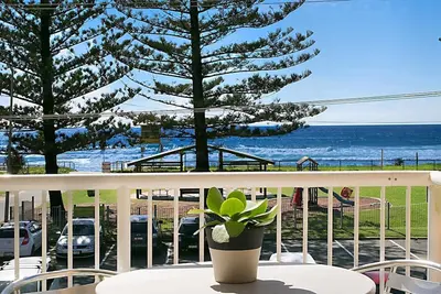 Image de #11 Camden House - Sun, Surf, and Sand: A Beachfront Getaway