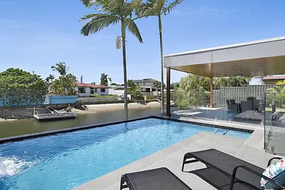 Image de Buena Vista - Perfect for families, with a pool and stylish alfresco living areas.