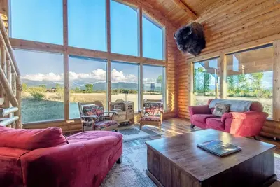 Image de Refinished Log Cabin on 5 Acres & Epic Teton Views