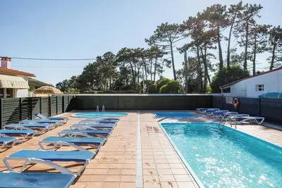 Image de Bungalow \"A2\" avec piscine privée, terrasse privée et Wi-Fi