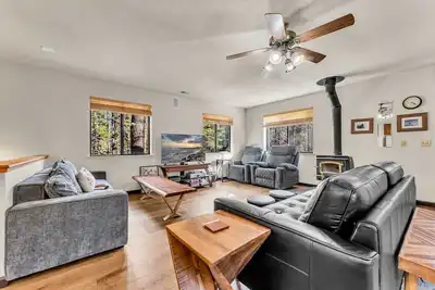 Image de Soda Springs Cabin, Less Than 1 Mile to the Slopes