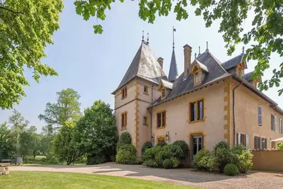 Image de Ravissant Chateau du 19eme au coeur du Beaujolais