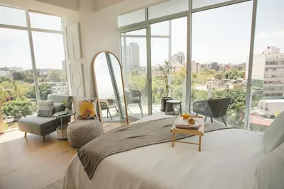 Image de Chic Loft: Cozy & Fully Equipped Prime Location w A/C