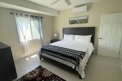 Image de Cozy 3br Villa/Pool-25 min from Center of Mobay!