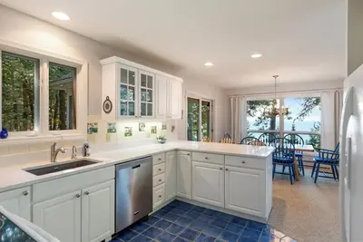 Image de Lakeside Home with Panoramic Views of Lake Michigan!